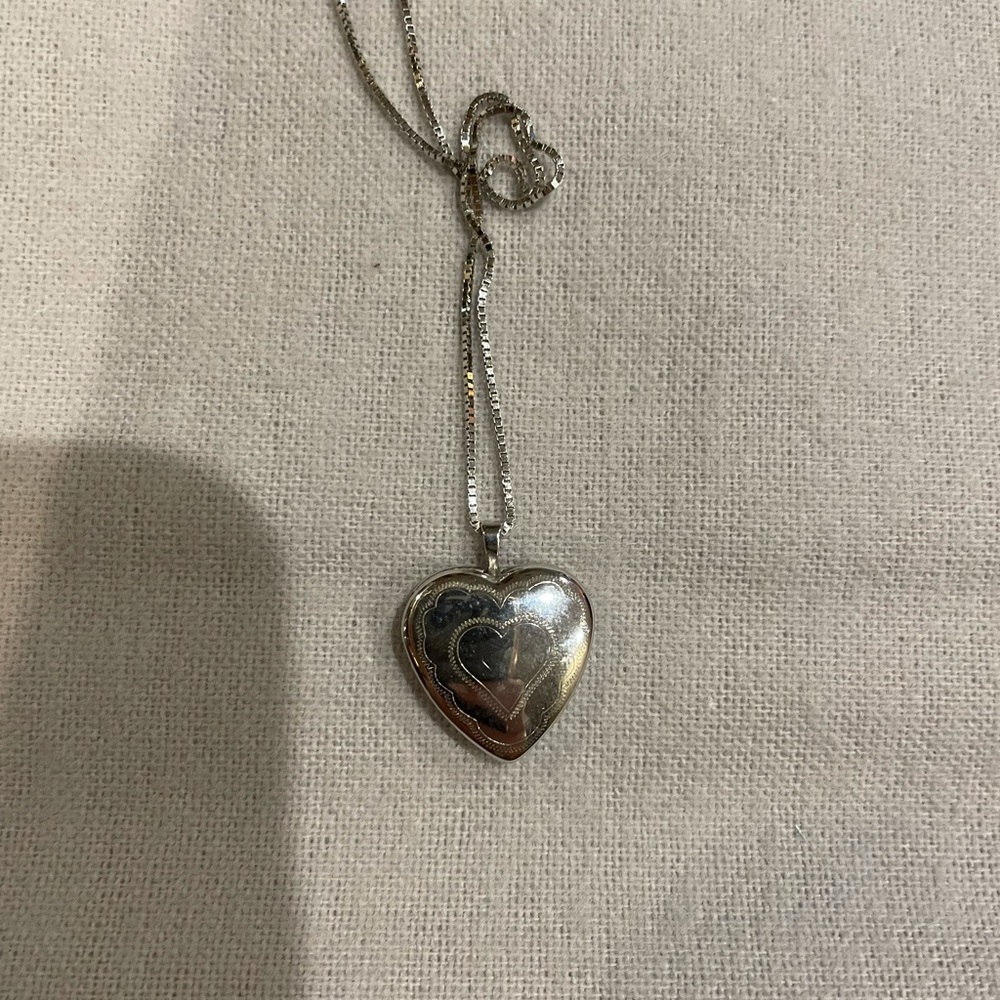 Vintage silver heart locket